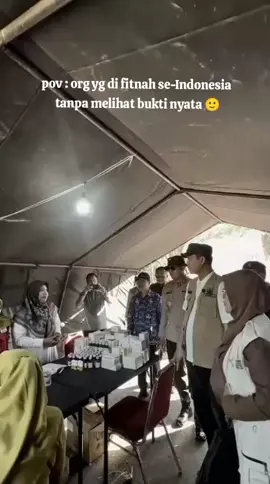 tidak ada yg lebih kejam dri pada fitnah.... ACEH SELATAN baik2 saja,,sudah terkendali.. makanan tidak kurang,,,bantuan masuk... yg kurang hanya omongan orang2 yg menjelek2an org lain tanpa bukti di media sosial..... #prayforaceh #hajimirwan #korbanbanjiraceh  . . . #fyp #masukberanda 