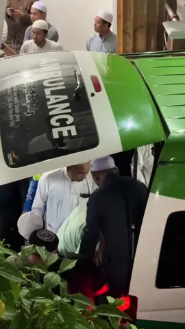 sekali lagi kalsel kehilangan pasak dan gudang ilmu terbaik💔🥺 Almukarram KH. M. Syukri unus.  (abuya syukri unus)   اللَّهُمَّ اغْفِرْ لَهُ، وَارْحَمْهُ، وَعَافِهِ، وَاعْفُ عنهُ. الفاتحه..... #kalsel #martapura #ulama #wafat #fyp 