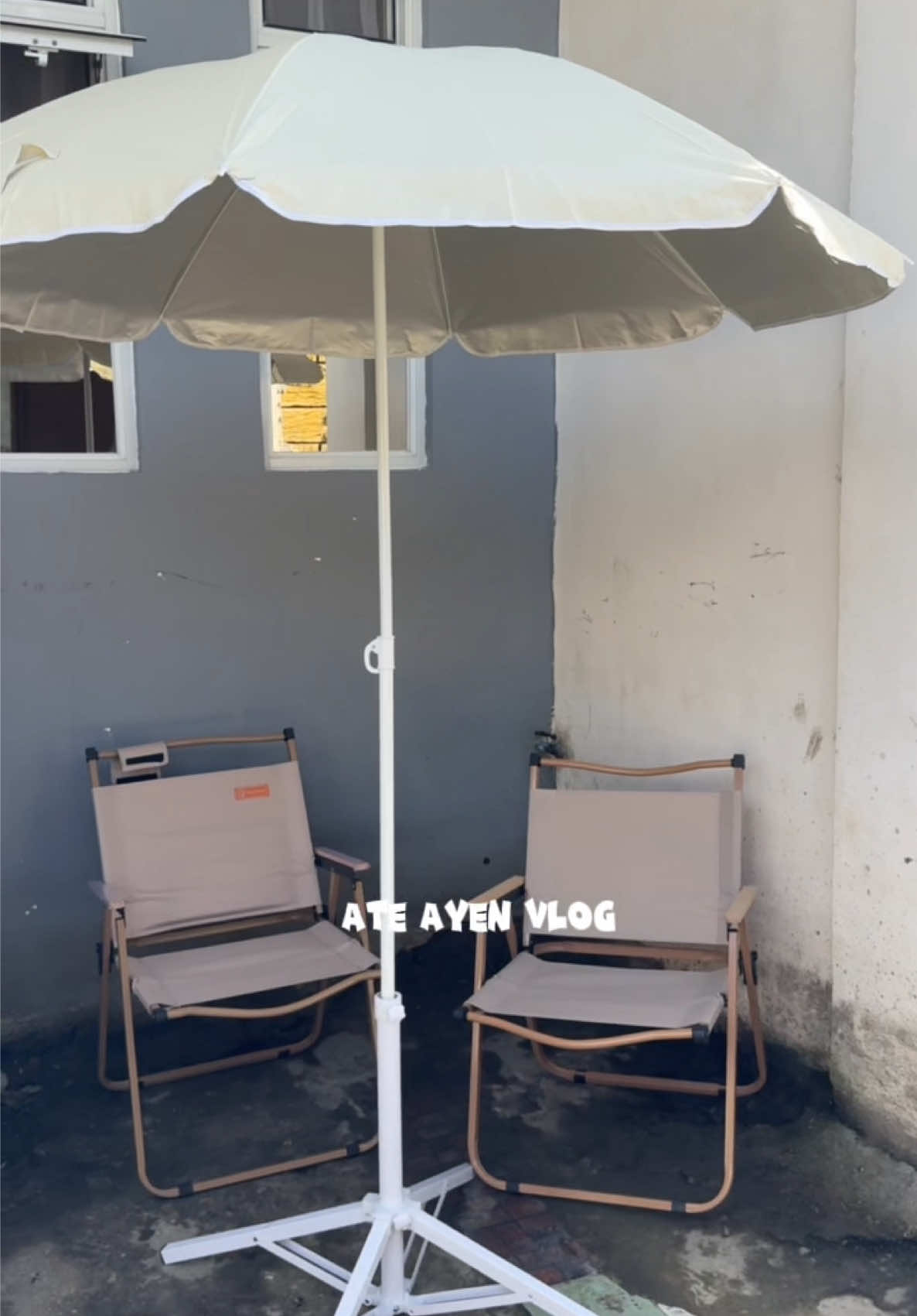 Aesthetic Folding Umbrella perfect kahit saan #fyp #tiktokph #ateayenvlog #foldingumbrella 