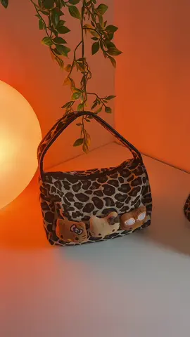new bag unlocked #bag #glamour #newbag #leopardhandbag 