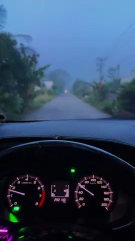 Sáng cứ ngỡ là tới đalat không đó chứ 😙🤣🤣🤣#xuhuong #xedichvu #xpander #viral #69a07339 @Em Trân Làm Nail @Hoài Nhân 69A-164.43 