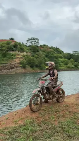 sampai mau malam🥴 #fyp #trailenduro#latber #rbt #gunungpayung 