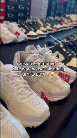 Nike warehouse sale ada lg di Surabaya‼️ 9-14 December di Surabaya Convention Center - PTC.  Diskon sampe 80% dan koleksi lengkap bgt. Gas yg mau cari kado natal dan tahun baru🎉 jgn sampe ketinggalan ya #fyp #viral #tiktok #trending #surabaya 