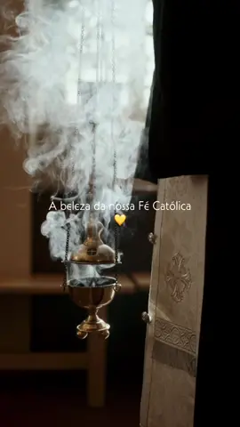 A beleza da nossa fé! Nossa Igreja Católica Apostólica Romana 💛 #catolicos #deus #Catholicism #eucaristia #jesus 