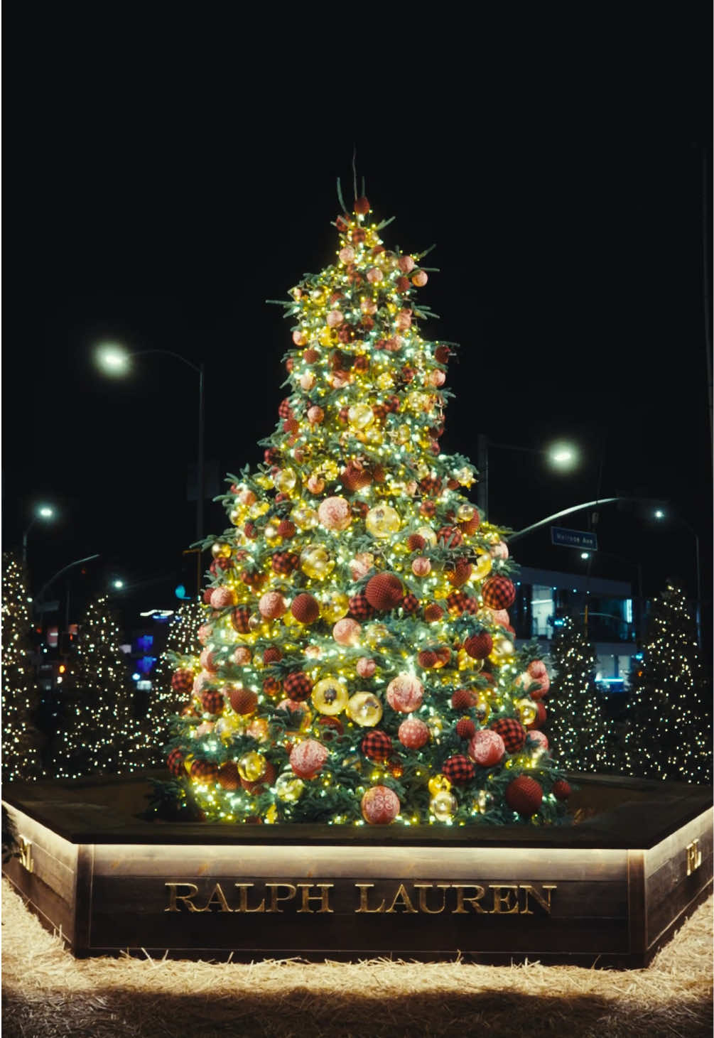 Step into The #RLHoliday Experience in Los Angeles, transforming Melrose Avenue into an immersive seasonal market complete with #RalphsCoffee, vintage products, custom embroidery, and a Christmas tree farm. #RalphLauren #PoloRalphLauren #PoloRLStyle