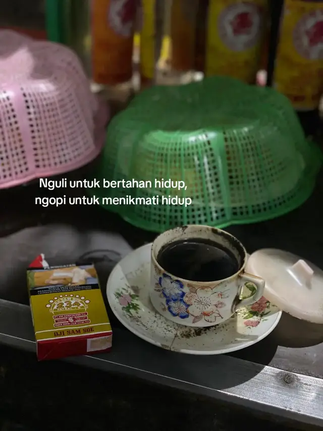 #kopi #kopihitam #kopipagi #kopipagistory #kangkopipait 