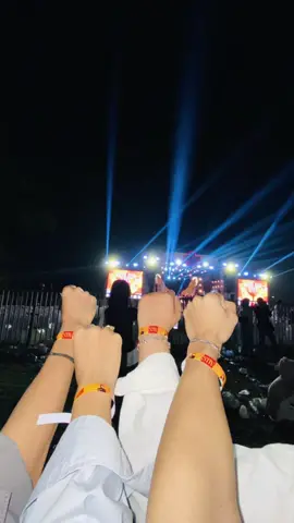 Seindah itu 🫶🏻✨#nadinamizah #salpriadi #mbumusic #konsermusik #pekanbaru 