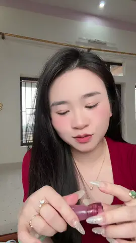 Dùng em son này không bị thâm môi mà lại siêu siêu lì nha mấy bà #giadinhbothui🥑 #dotrangdiem #xuhuong 