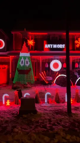 @Charlie Puth took control of my lights, again! 💡 #fyp #charlieputh #christmas 