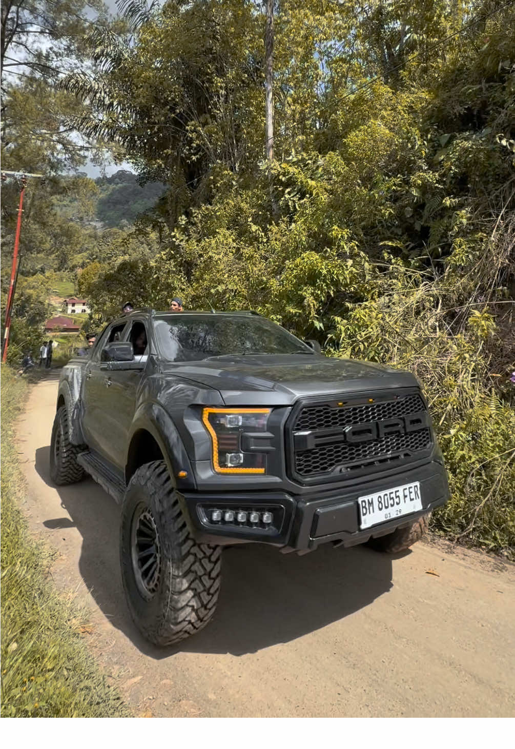 Temen” yang di Sumbar mohon bantuan infonya untuk daerah yang terdampak bencana yang kondisinya darurat namun masih minim bantuan yang masuk❗️ terima kasih 👏 #sumatrabarat #prayforsumatra #zaaferindonesia #fyp #bencanaalam 