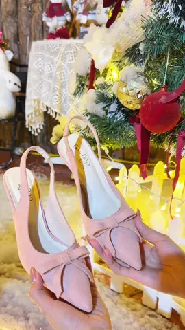 Giày cao gót da nỉ nàng ơi. Form dáng chuẩn nàng mang chuẩn size nha. #chidepstore #xuhuong #giaycaogot #giaydepnu #giaytieuthu