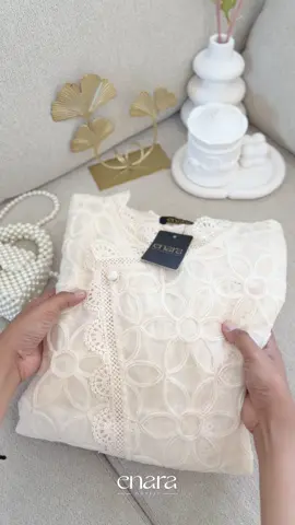 Osma jam 12 siang ini yaa di tiktok dan di shop33 enara outfit#raya2026 #enaraoutfit #rekomendasioutfit #lebaran2026 #OOTD 