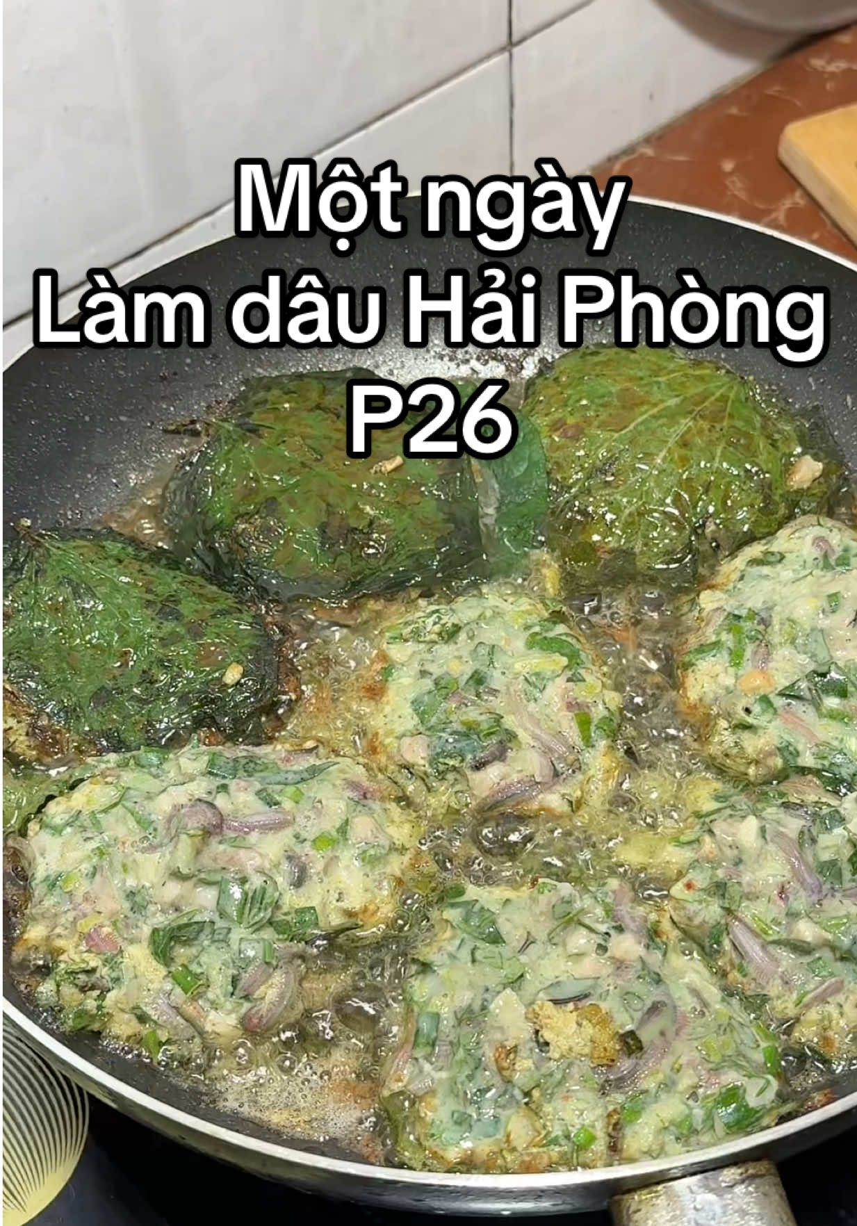 Mùa rươi tới rồi!  Cùng tui làm món chả rươi rán cùng canh rươi nấu rau cải nha🥰#rươi #charuoi #canhruoi #nauan #dailyvlog 