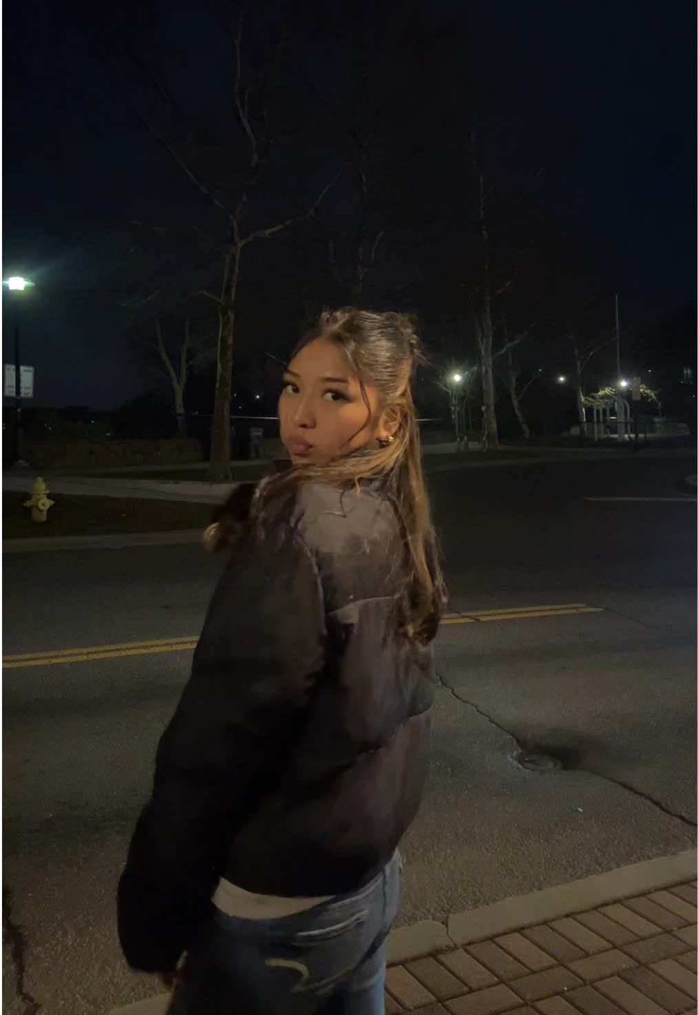 look into his eyes #loosecannon #puzzle #lol #dontwanttogotoschool 