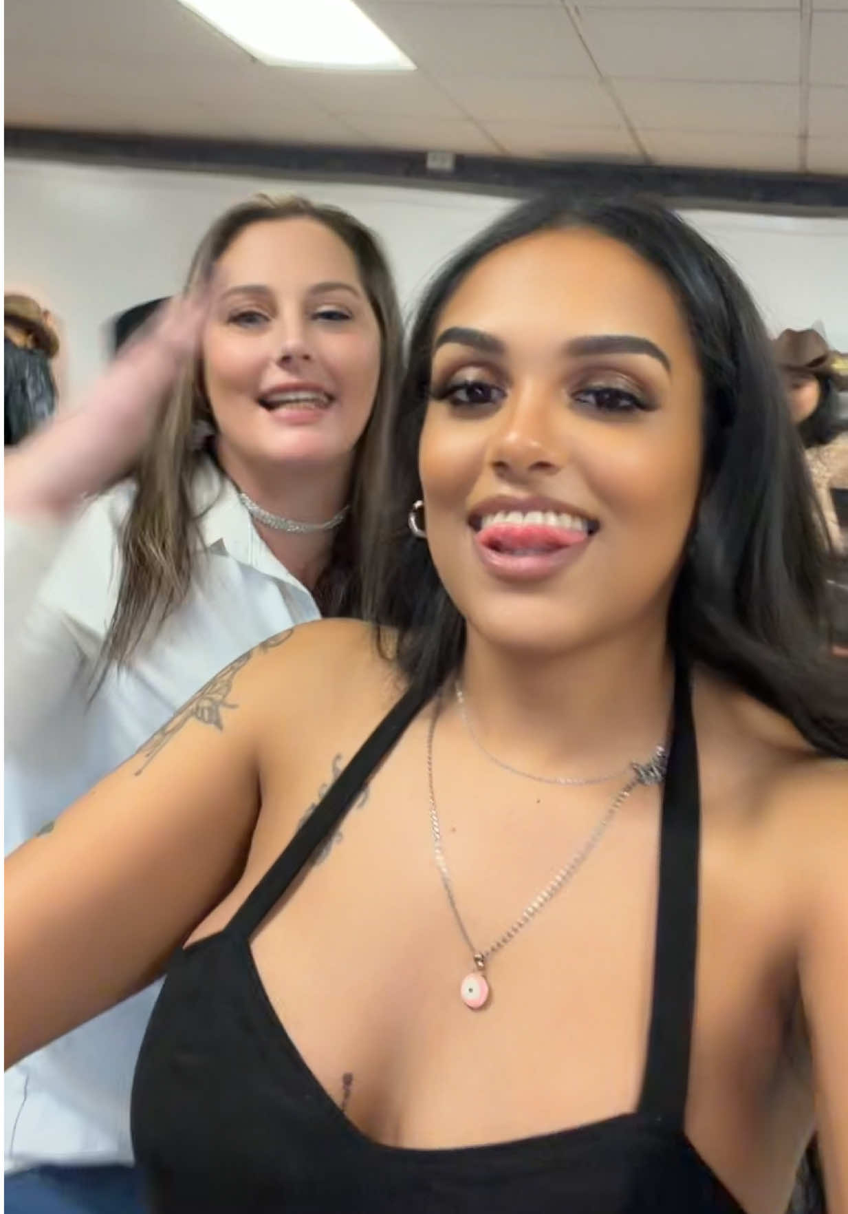 One of my favorite people, the kind of friend everyone needs. Yall just cant have her. 🩷 #SoLauraaaa #SoLauraPodcast