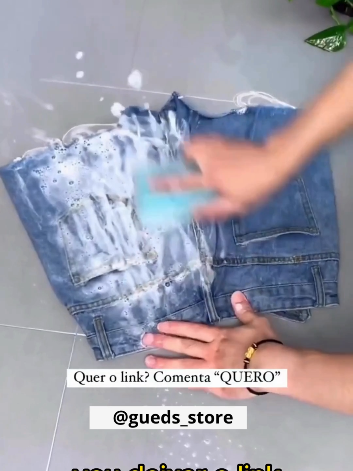 🧼✨ Adeus bagunça na lavanderia! O Porta Sabão em Barra com Esfregão e Rolo é prático, portátil e ideal para facilitar na hora de lavar roupas. Esfrega, limpa e organiza tudo em um só produto! 💙👌 #Lavanderia #PortaSabão #Esfregão #Saboneteira #Organização #CasaPrática #UtilidadesDomésticas #LavandoRoupa #DicasDeCasa #TikTokMadeMeBuyIt #ComprinhasTikTok