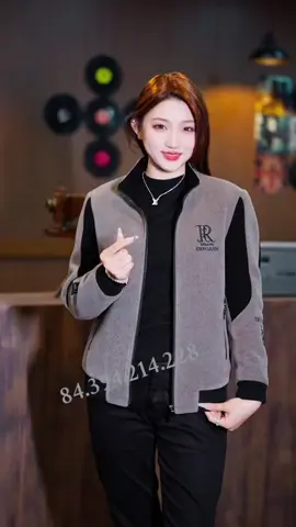 Áo khoác nam cao cấp Đặt hàng nhắn qua LINK FACE.BOOK /WhatsApp 84394.214.228 #jacket #aokhoacnamcaocap #aokhoacnam #khoacnamcaocap Chào 