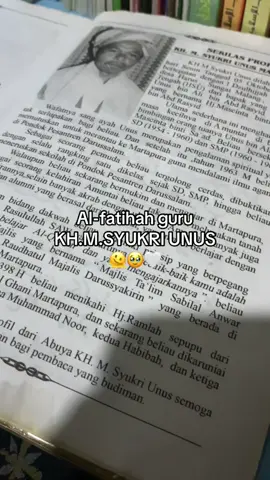 Berkat kitab ini(karangan/susunan beliau)awal wasilah ribuan bahkan jutaan para santri bisa baca kitab. kami para santri ribuann berterimakasih kepada guru al fatihah guru khusnul khotimah pian 🥹#santri #fypage #sekumpulmartapura #haulabahgurusekumpul #bismillahfyp 