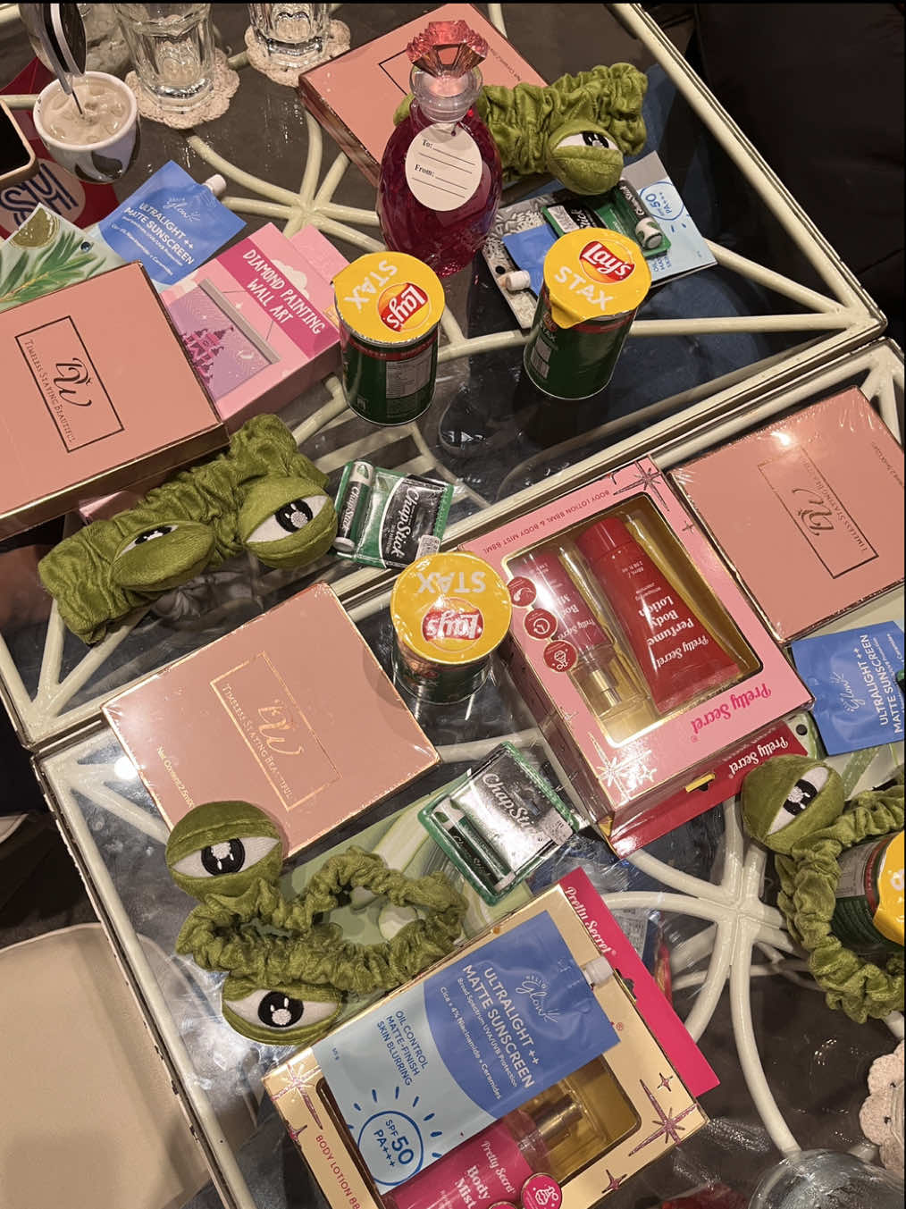 Exchange gift ng mga masasama ang ugale 😆  #fyppppppppppppppppppppppp #christmas 