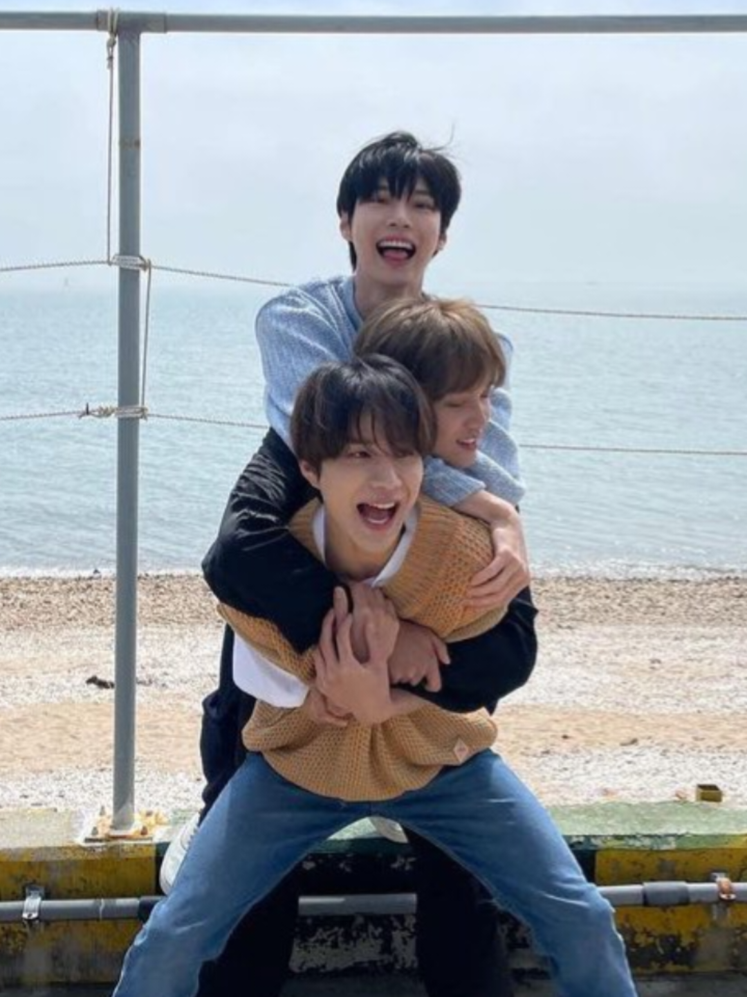 masih kerasa sedih bgt kalo diceritain yang masalah penerbangan delay waktu keberangkatannya ty waktu itu😞 #haechan #mark #jungwoo #doyoung #nct127 