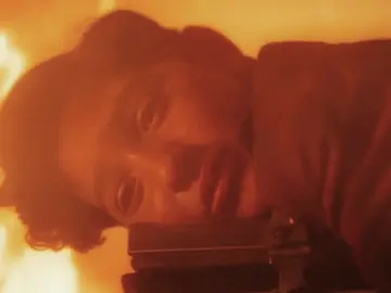 spoiler alert do not watch if you haven’t finished ep 7 . . . . . . . . . . . . . basically ☠️ed holding her btw (i started crying at this scene brooo i cannot)  #richsantos #margetruman #itwelcometoderry #fyp #edit 