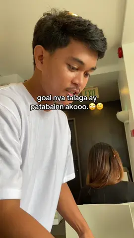 may isang bata nanaman na masaya pag may pagkain e no🙄#fyp #fyppppppppppppppppppppppp #fypシ #makeitviral 