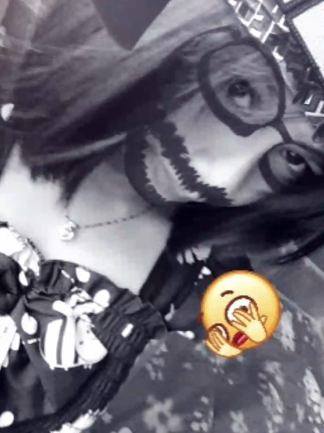 #လိရုပ်နဲ့😾👅 #စောက်ခွက်လာပြတာ😛💅 #ကြည့်မရရင်ချစ်ပလိုက်😾🙌  . . . . . . . . . . . . . . . #viewsproblem #trendtoday 