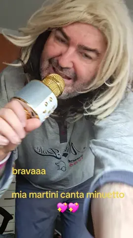 #miamartini  canta minuetto❤️❤️    #perte  #tik 💖💖