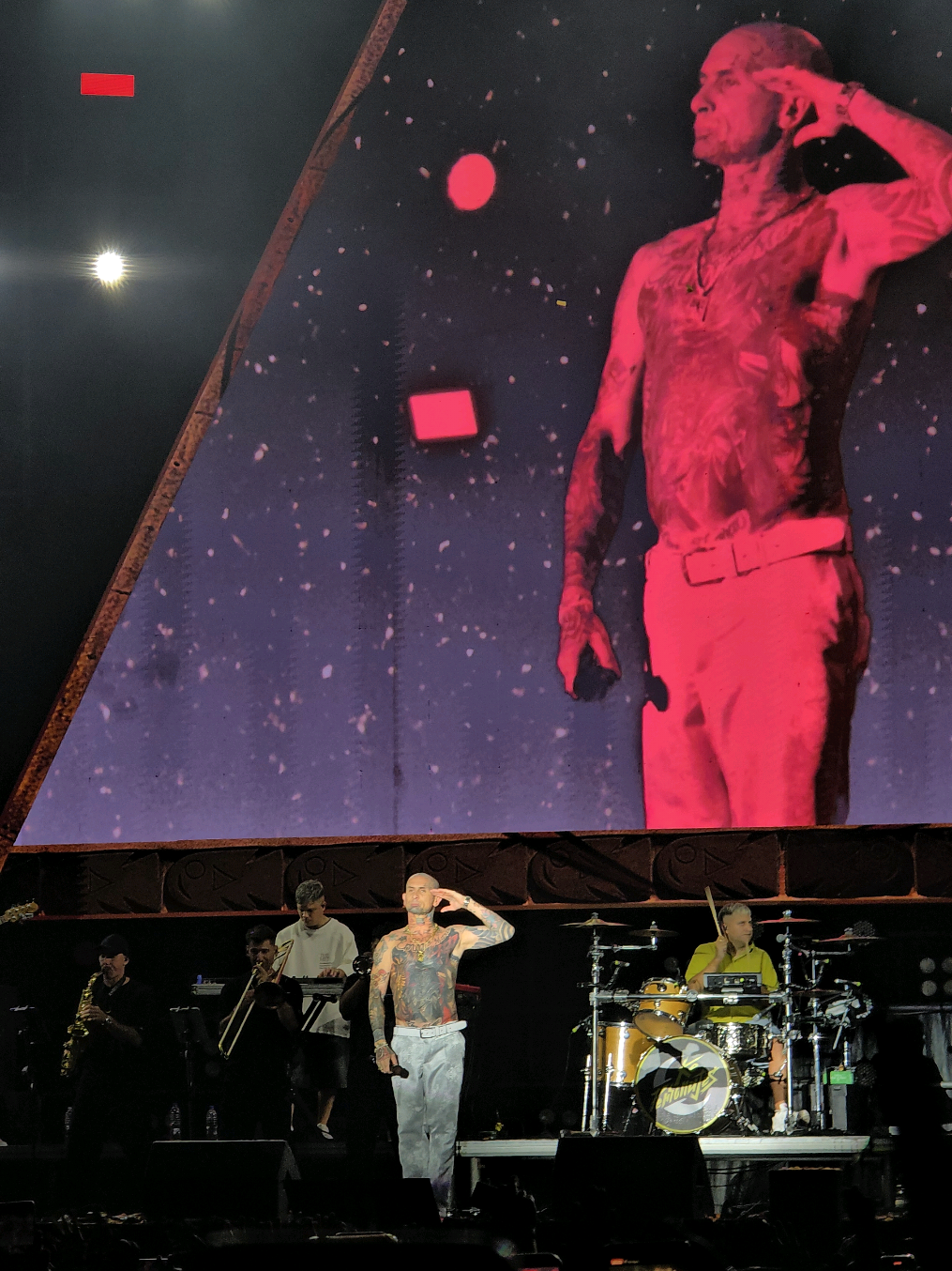 @Ke Personajes cuenta oficial @FESTIVAL VIBRA PERÚ 🇵🇪 #lima #costa21 