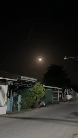 Hồi mới biết rap thích nghe bài này...