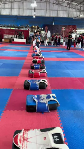 Taweesilp Kids 🇹🇭 #taweesilp_taekwondo_thailand #masterkhemtkd #taekwondo #training #taekwondotraining 