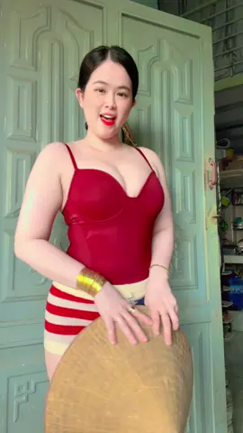 Em với anh ở cùng một thôn 