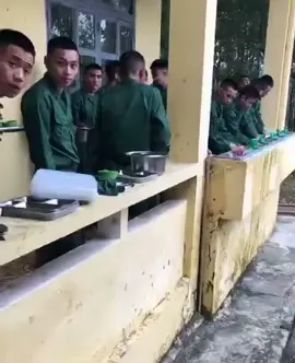 It biêt sợ nhưng muốn bị ăn đòn 😎