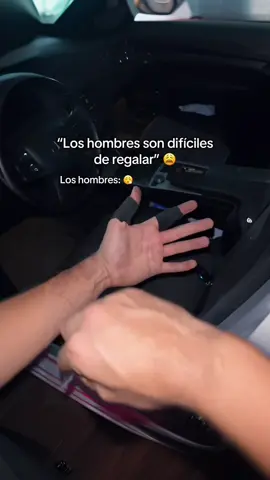 Mi novia me las regaló 🥺 #iluminacion #guante #linterna #lampara #fy 