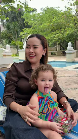 @Kimberly and briella @Bungasartika 