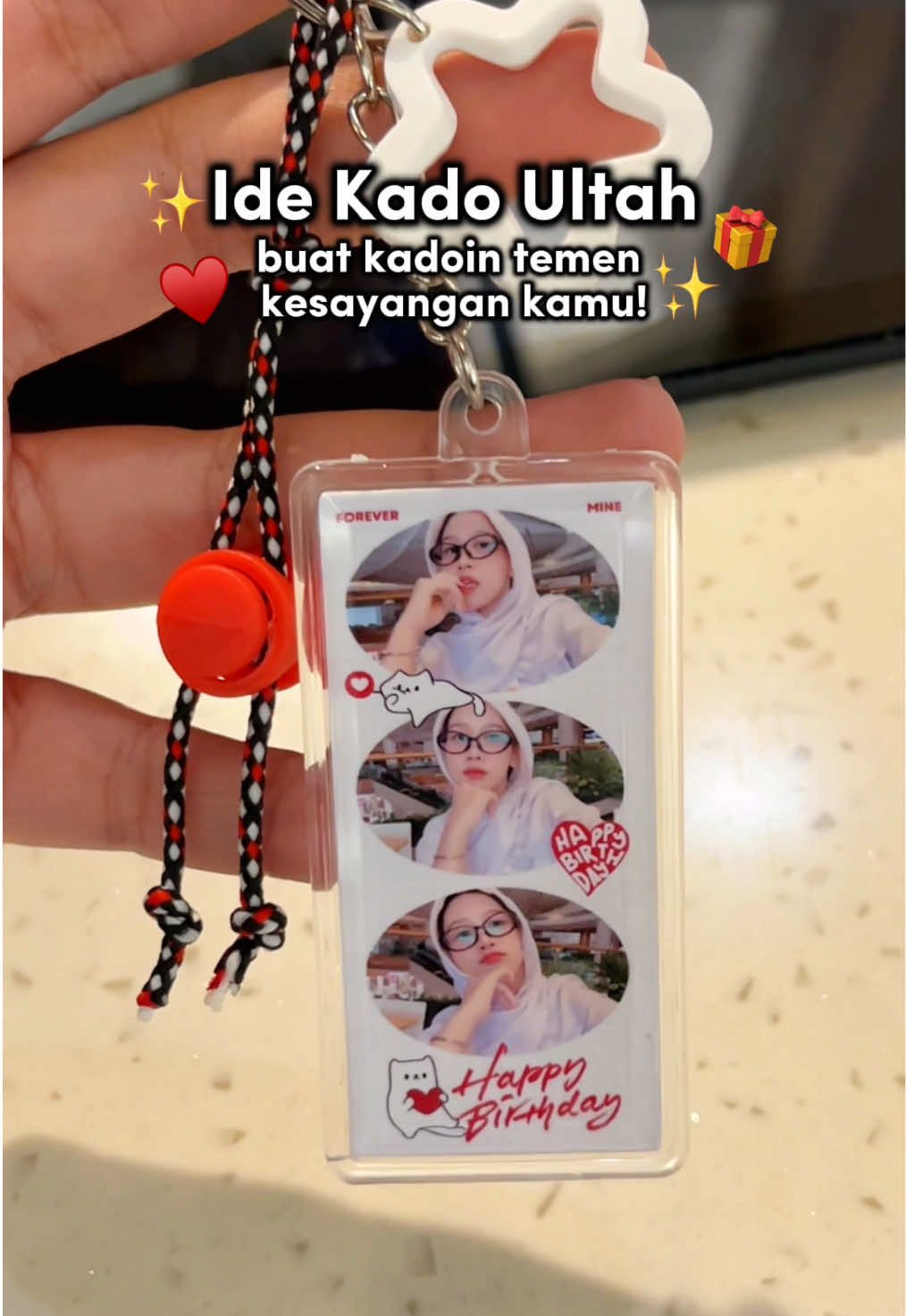 happy birthday bestie kesayangan aku!🥹❤️ #keychaincustom #photostripkeychain #giftidea #keychaincouple 