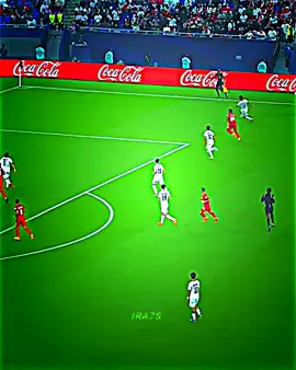 تطبيق المدرب غراهام أرنولد لاعبيين كن حذرا في منطقه الجزاء