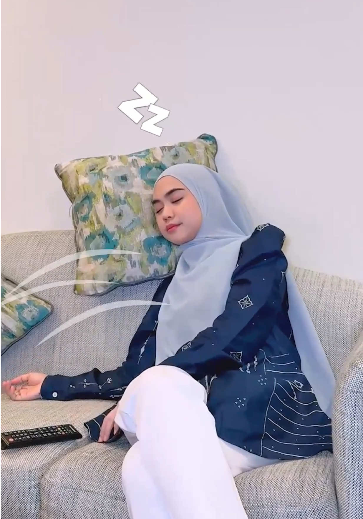 selalu nyaman sama kamu ... 🫵🫶 iya kamu...  @Emilia Sprei Official  #emiliaselimut #selimut #tiktok 