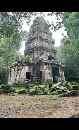 🇹🇭ថៃទម្លាក់គ្រាប់បំផ្ទុះ ប្រាសាទតាក្របី ដែលស្ថិតក្នុងការគ្រប់គ្រងដោយទាហានខ្មែរ ពួកឯងនិងរងបណ្តាសារ! បើប្រាសាទតាក្របីជារបស់ពួកឯងមែន! ចុះហេតុអ្វីពួកឯងទម្លាប់គ្រាប់កំទិចទៅវិញ ពួកអាតិរិច្ឆាន! ពួកឯងនិងត្រូវបណ្តាសារបុព្វបុរសខ្មែរ! សត្វតិរច្ឆានវាហ៊ានបំពានកន្លែងបុព្វបរសវានឹងត្រូវបណ្តាសារឆាប់ៗ