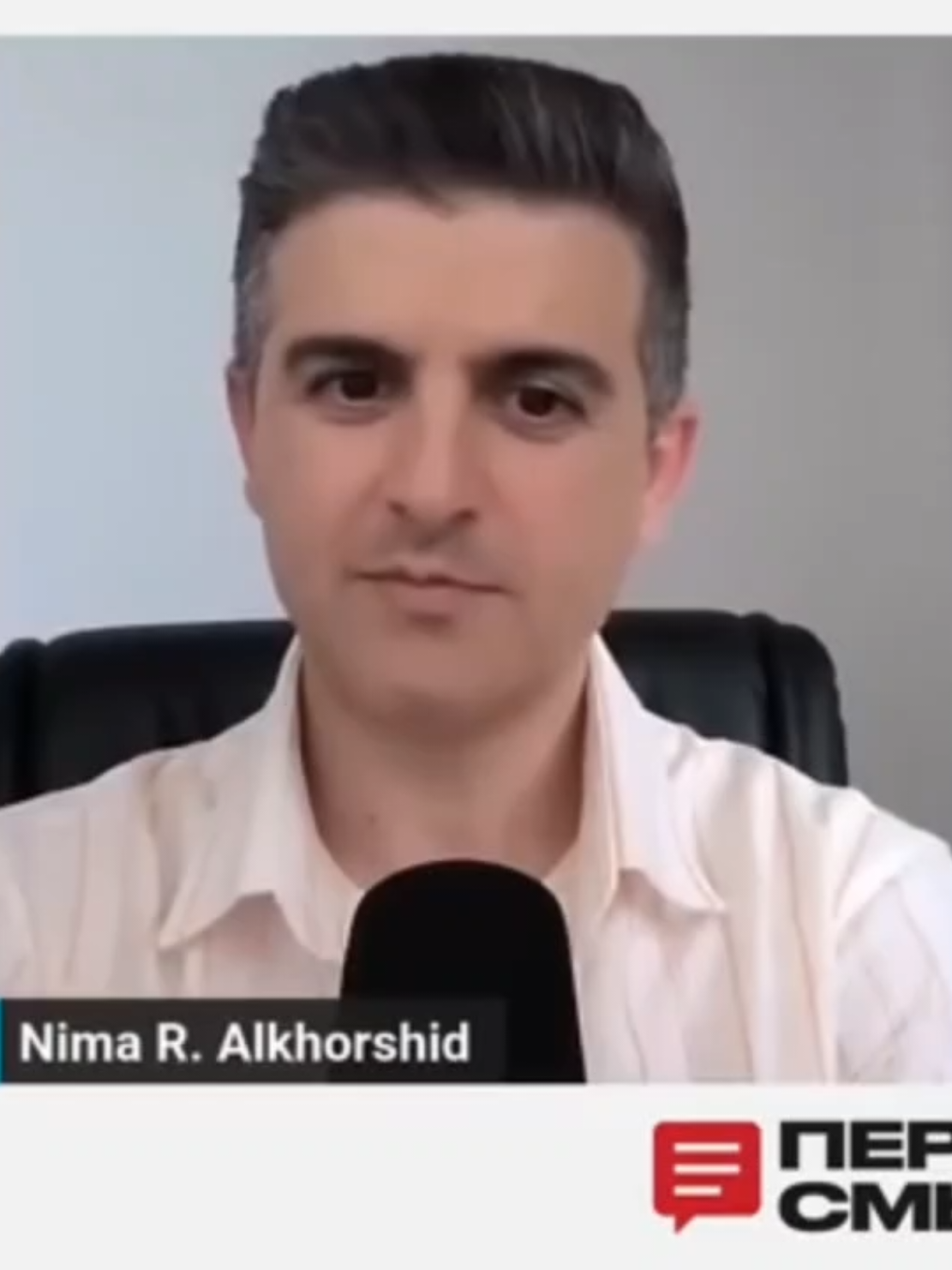 Скотт Риттер — бывший офицер разведки Корпуса морской пехоты США, инспектор ООН по оружию в Ираке и автор книг по международной безопасности. В конце 1980-х участвовал в миссиях по контролю над вооружениями в СССР в рамках Договора INF. Стал известен как критик политики США по Ираку, Ирану и другим странам. #сша #Россия #Украина #Аналитика #Геополитика 