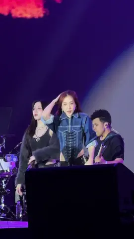 หลบทางให้พี่โจซิ 🤘🔥 #jorin4eve #4eve #โจริญ4eve #bmmf15 @Jorinja 