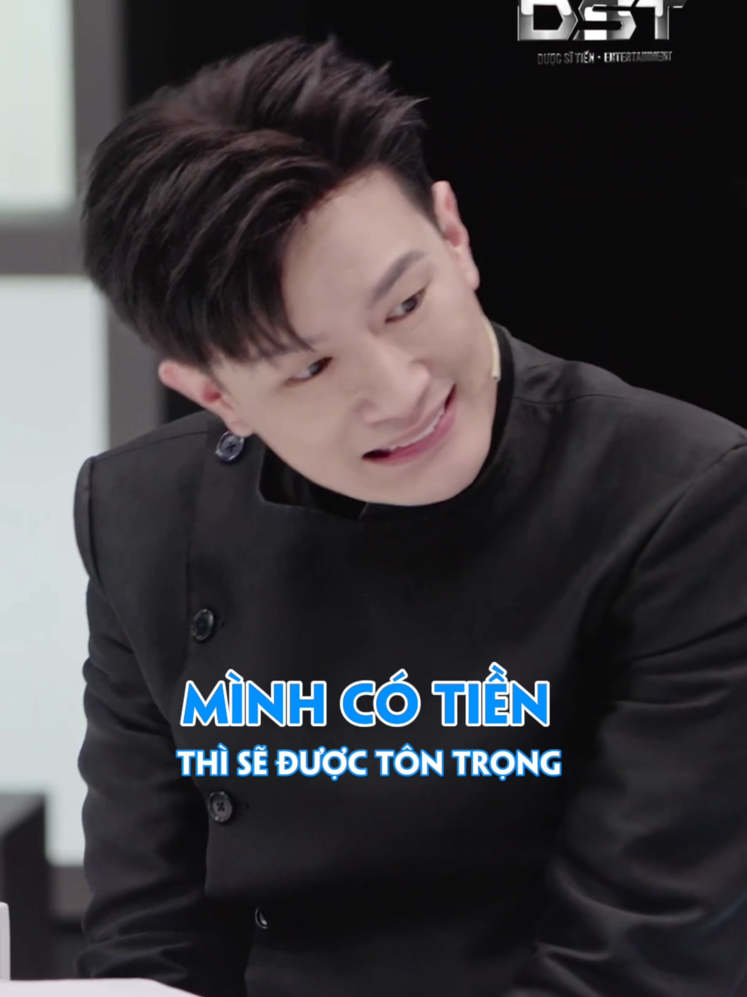 Đừng để khi cha mẹ cần mình không có gì ngoài nước mắt   Đừng để khi con cái cần mình không có gì ngoài thổ thẹn  #dst #dstentertainment #duocsitien #nsxduocsitien #trochuyenvoituonglai