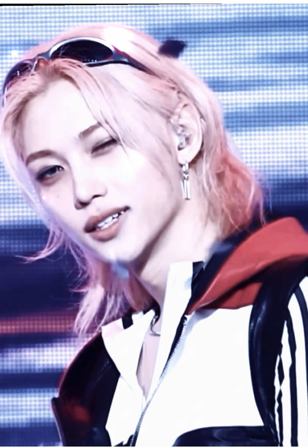 (4/8) Felix version 😭😭 I kinda hate how most of my clips are laggy but I can’t change it now ig 🥹  #felixstraykids #felix #fyp #fypedit #viraledit  FELIX STRAYKIDS EDIT  FELIX EDIT 