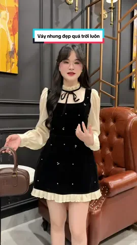 Váy Nhung mà phối kiểu này không lo già #vaynhung #vaydinhda #vaynhungphoivien #vayditiec #xuhuong 