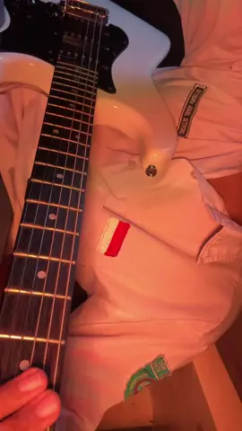 Bagian 104 | AFGAN - Bukan cinta biasa (Dekade Version) cover guitar🎸 Gear Squier Sonic Stratocaster + nux mg30 Device ip16pm #afgan#bukancintabiasa#guitartok#fyp#galaubrutal 