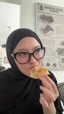 wajib coba si pangsit gorengnya! BESTTT🫶🏻