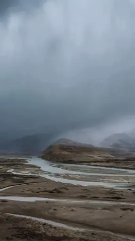 ياديسمبر اجواءك تساعد على الاقدام وجاء للحياه والوسم فالارض ماريه#خالد_ال_بريك #تصميمي 