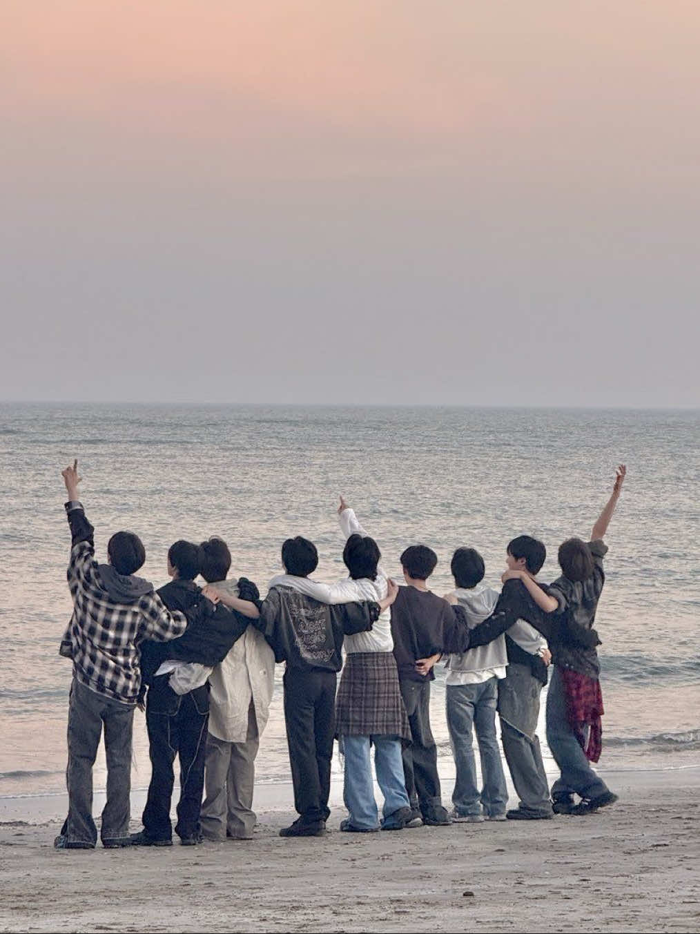 今日のEVNNE報告見たらゼベもう解散確定だよね もっと9人で活動してる姿見たかった #zerobaseone #zb1 #EVNNE #zerose #fyp 