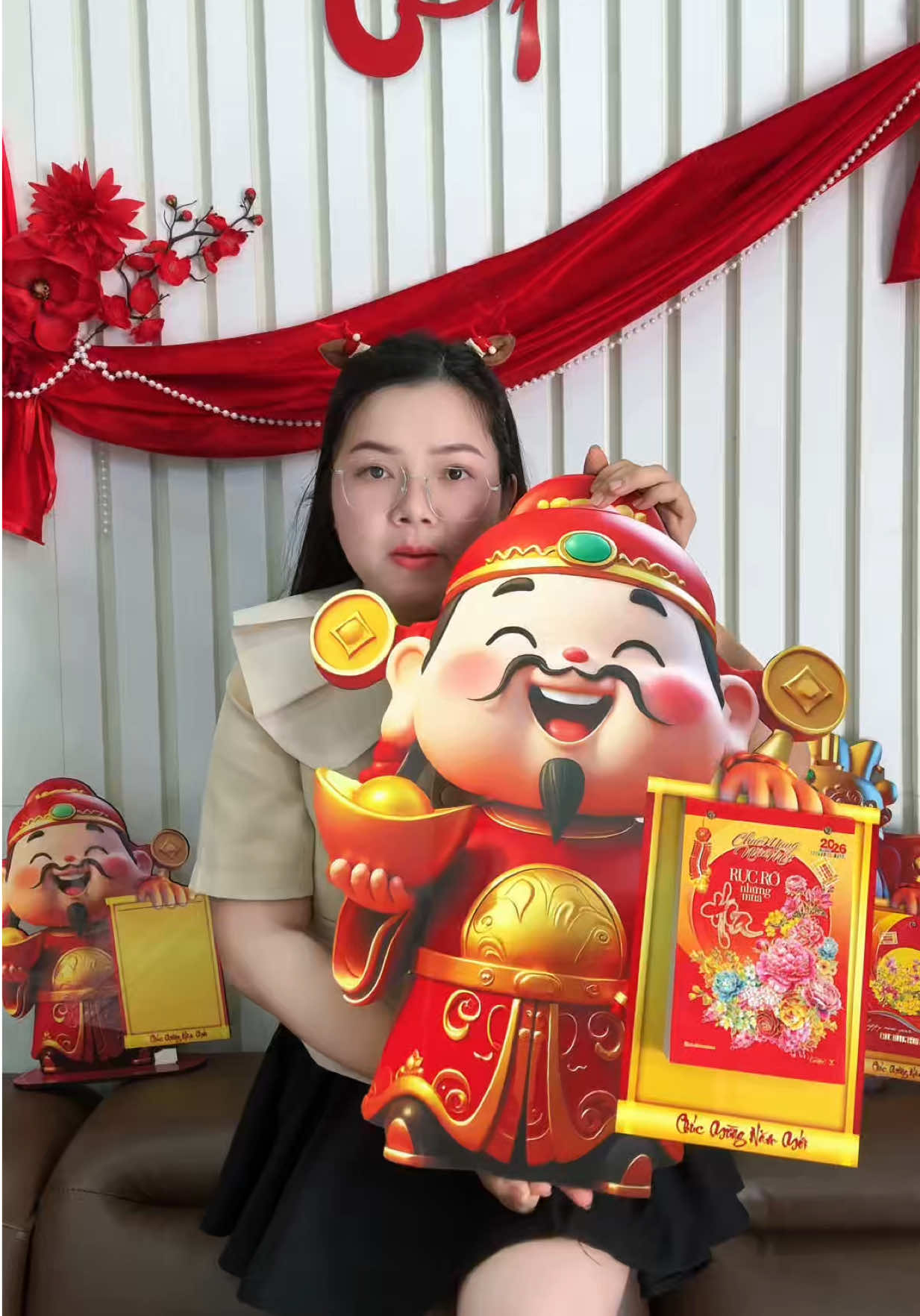 Lịch tết thần tài #lichtrangguong2026 #lichthantaitreotuong #giadungtienich #xuhuongtiktok 