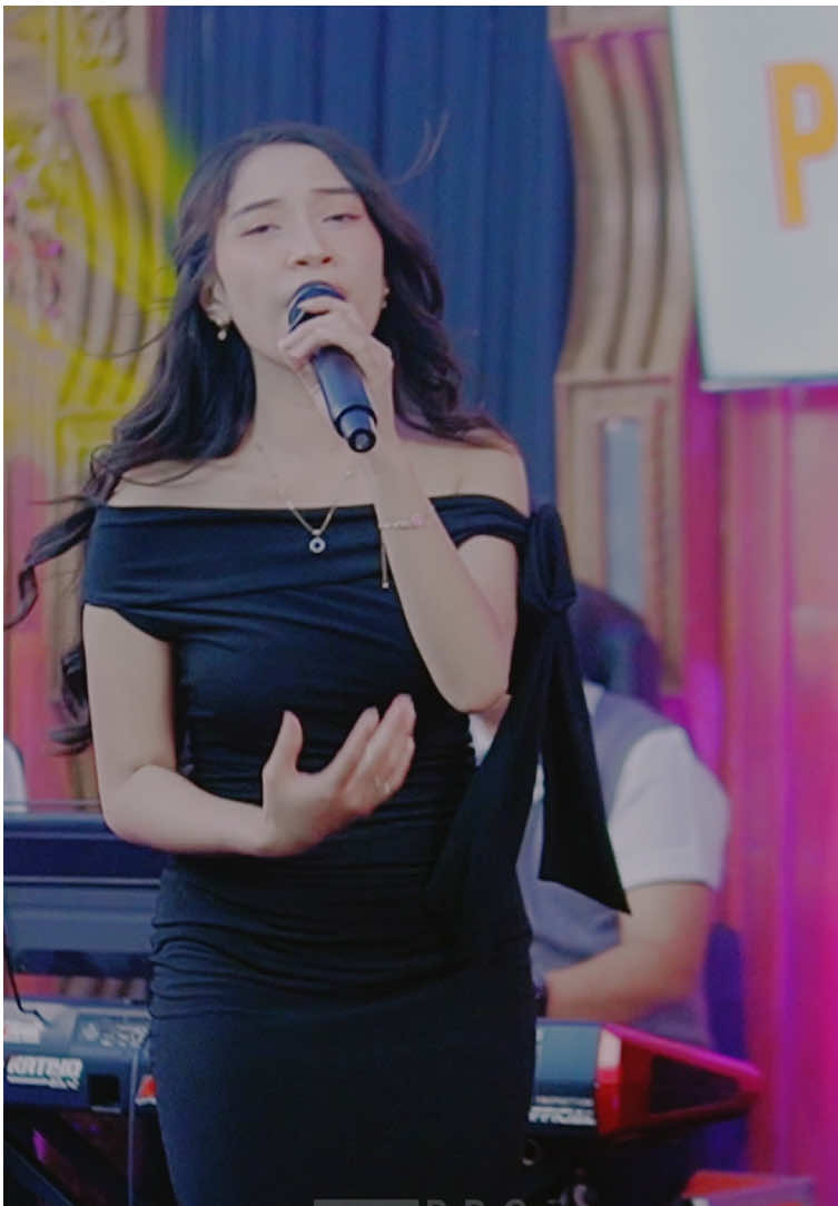 Wes desember neh lo iki pie kenanganmu sido wes lali porong cah? 🤣 #fyp #dangdutan #wulankenangan #dangdutslow #musikviral 